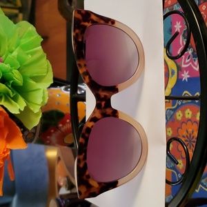 SOJOS Retro Cat-eye Tortoise Shell Sunglasses, no case